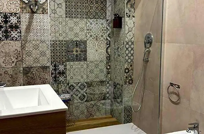 Essenza House